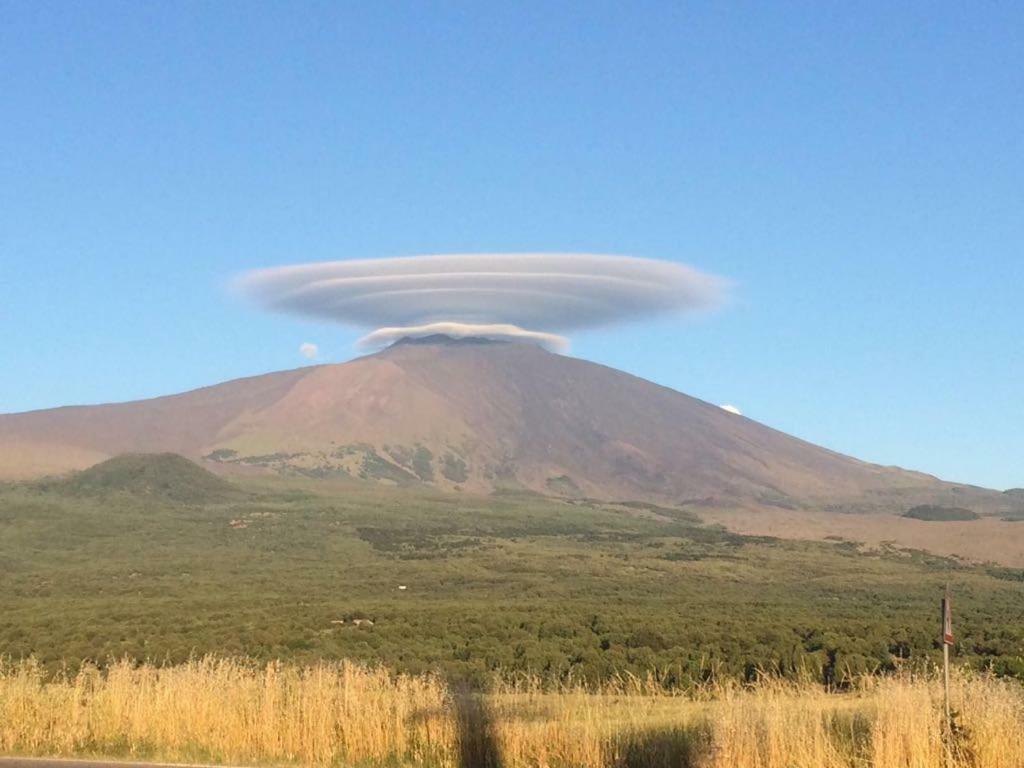 Appartamento Turistico Rosina Etna Maletto Esterno foto